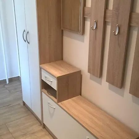 Apartament Maja *